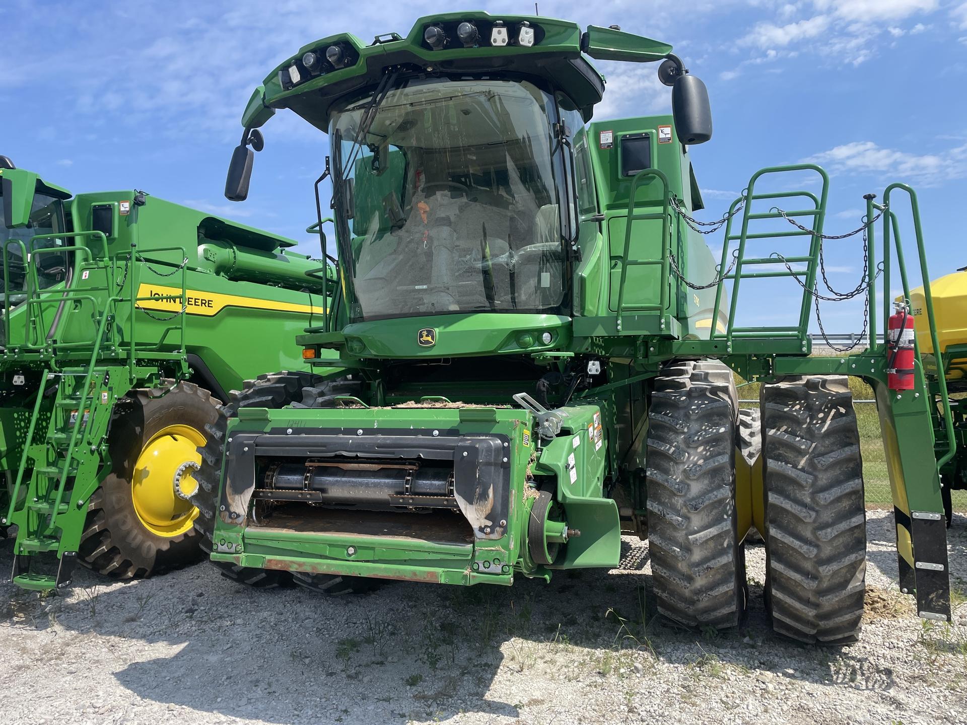 2023 John Deere S790