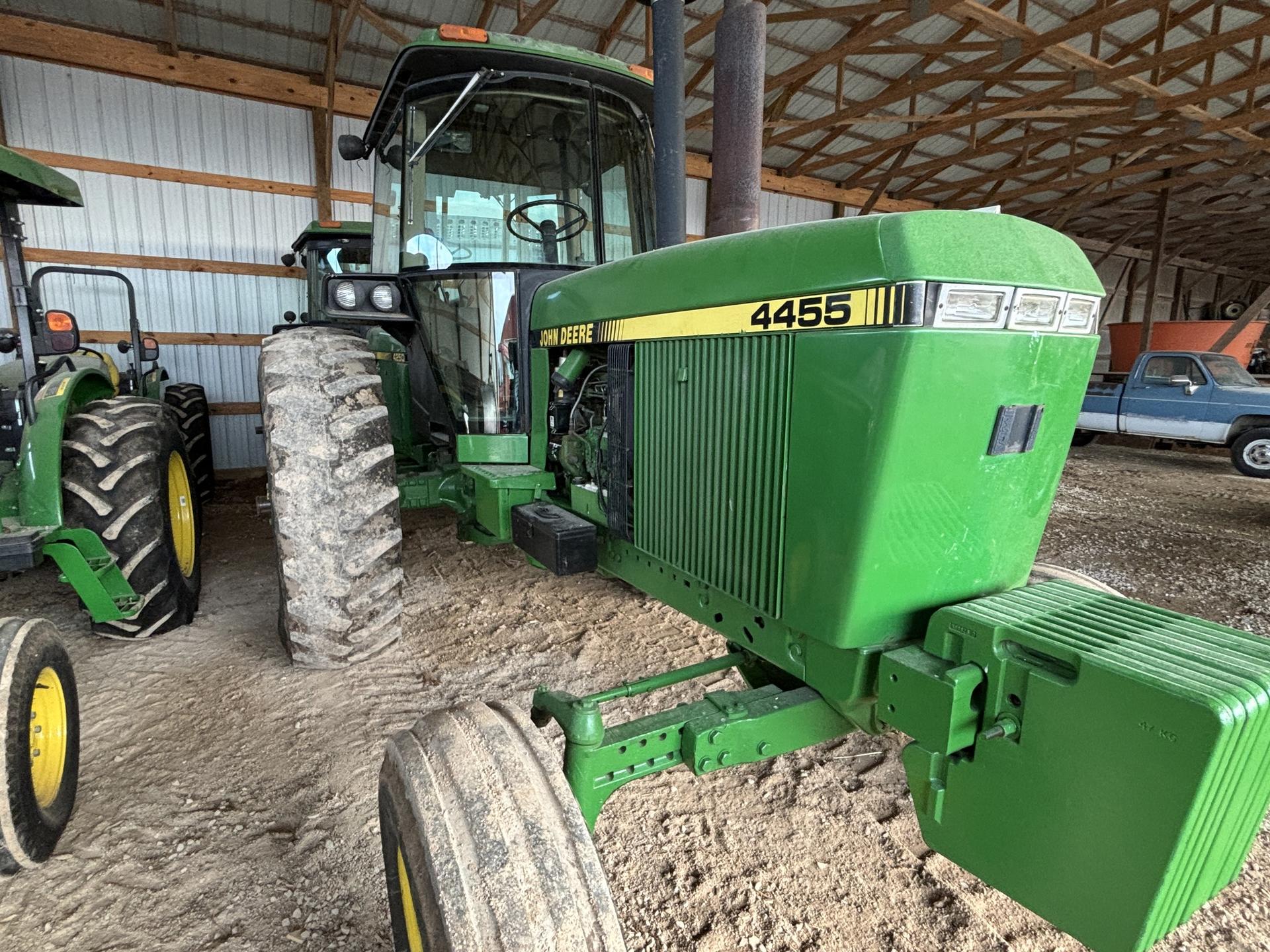 1990 John Deere 4455 Image