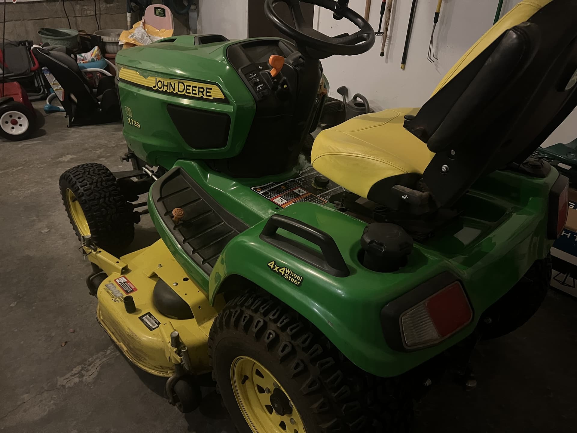 2016 John Deere X739 Image