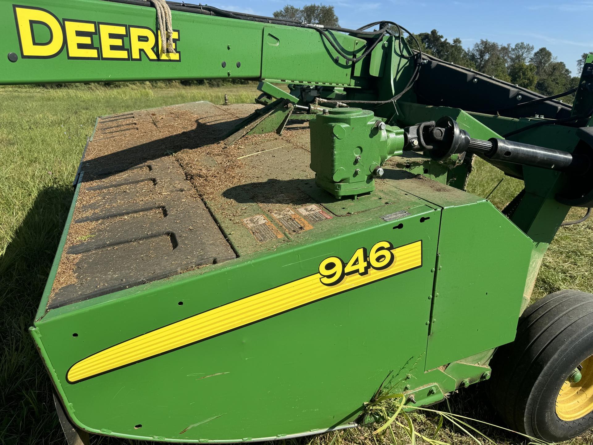 2018 John Deere 946 Image