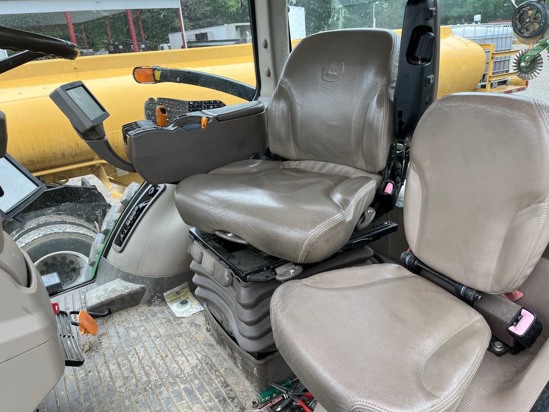 2013 John Deere 8360R Image