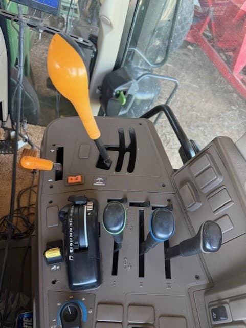 2016 John Deere 6175M Image