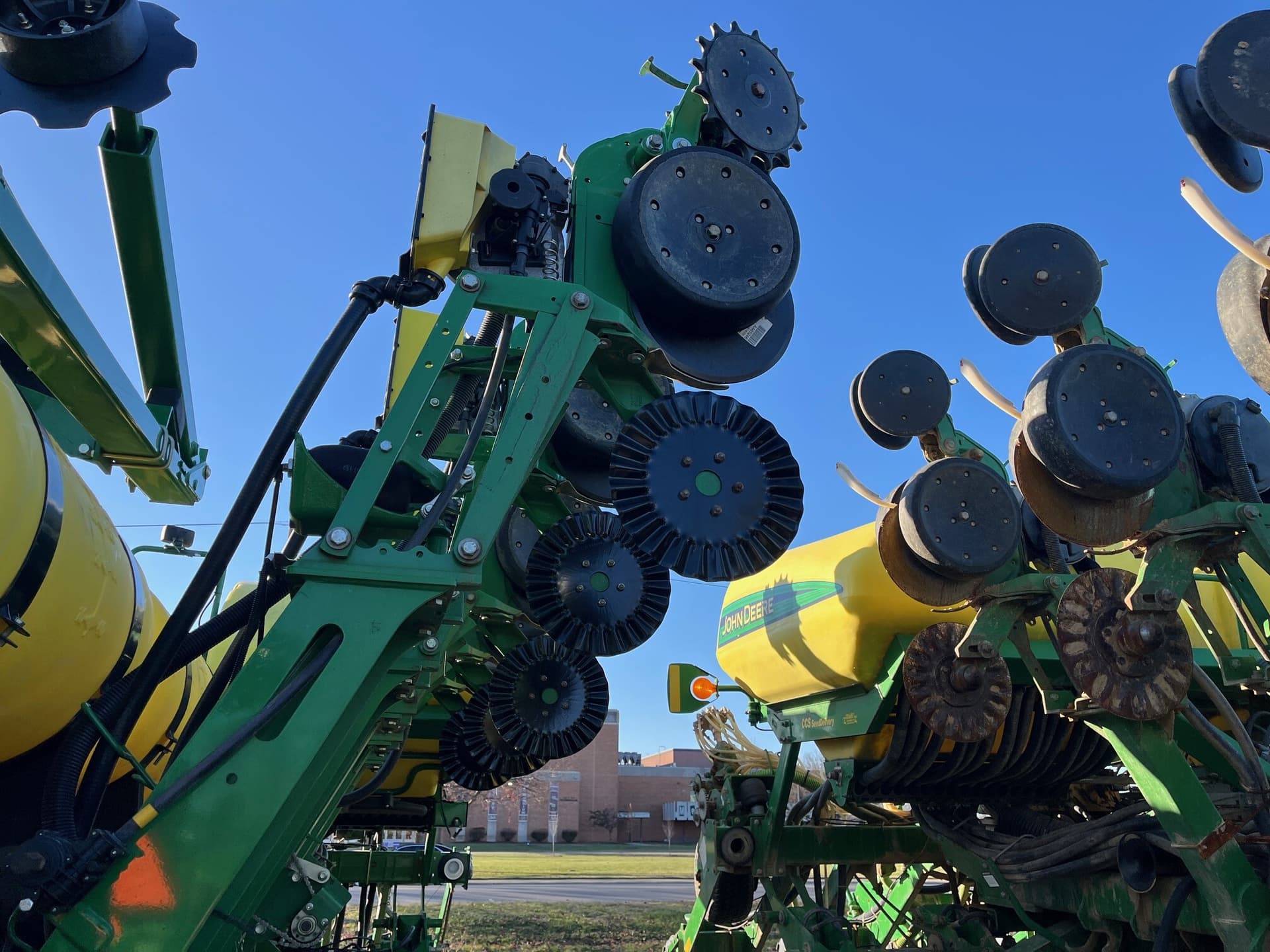 2015 John Deere 1795 Image