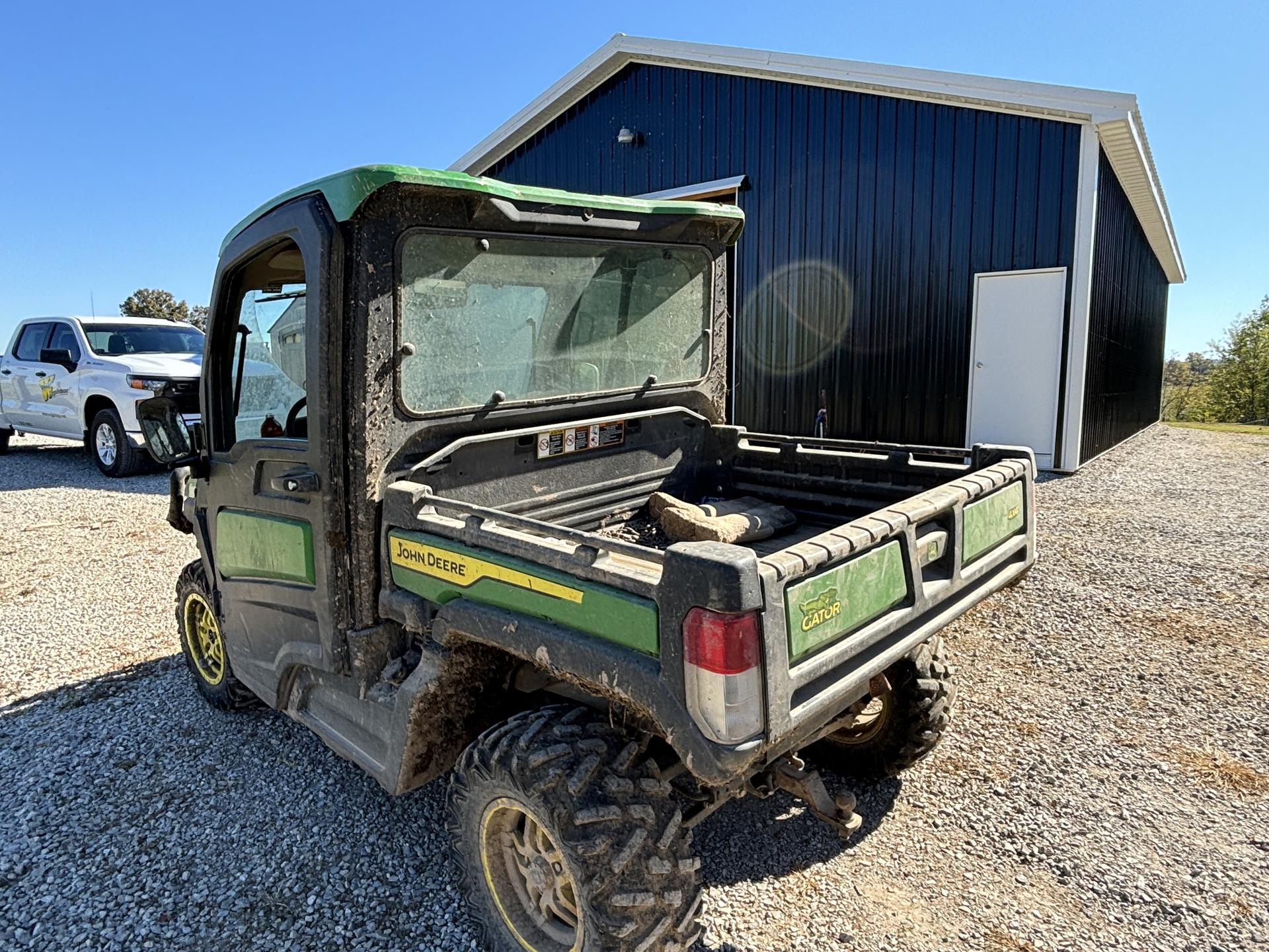 2023 John Deere XUV 835R