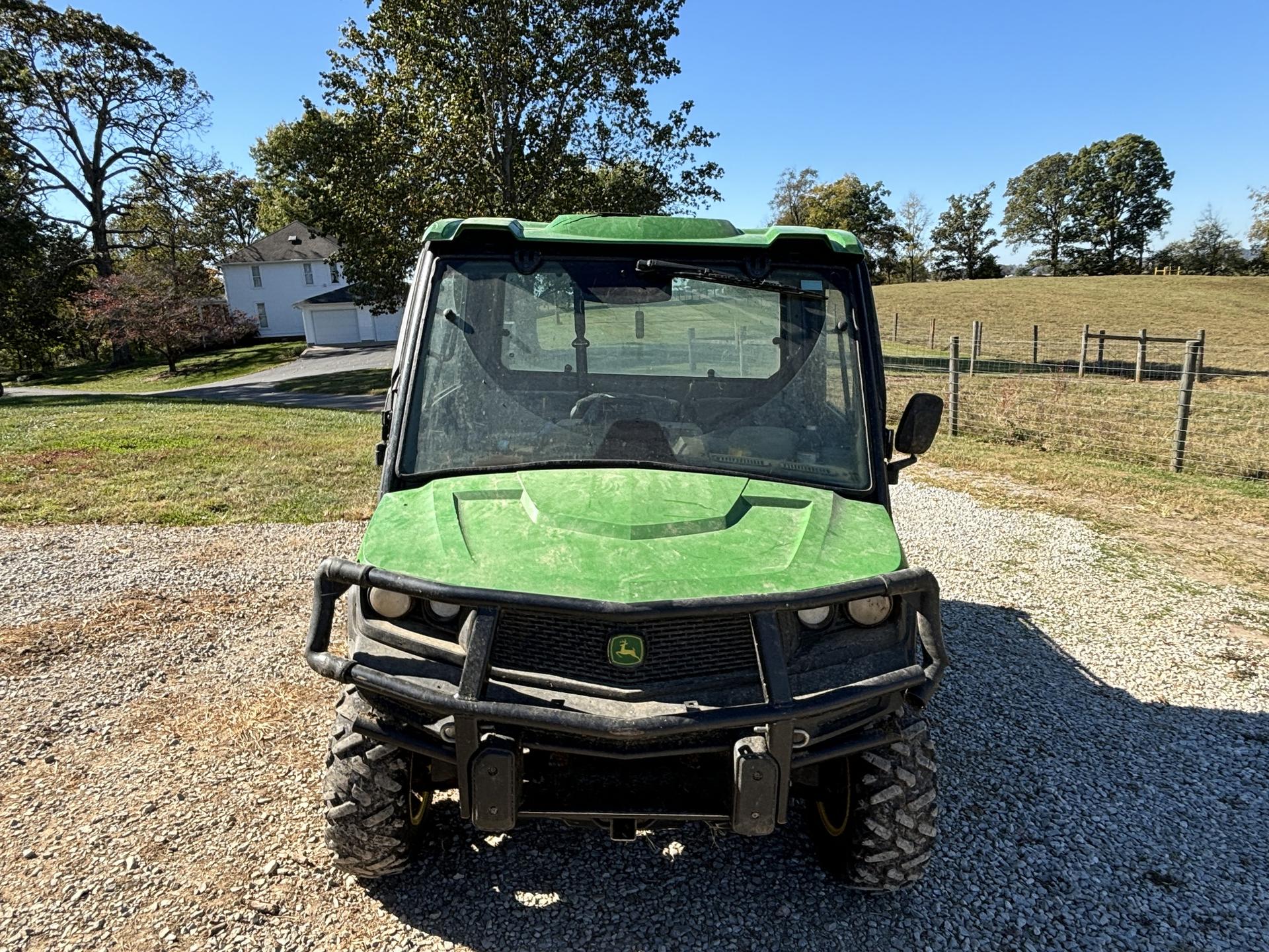 2023 John Deere XUV 835R