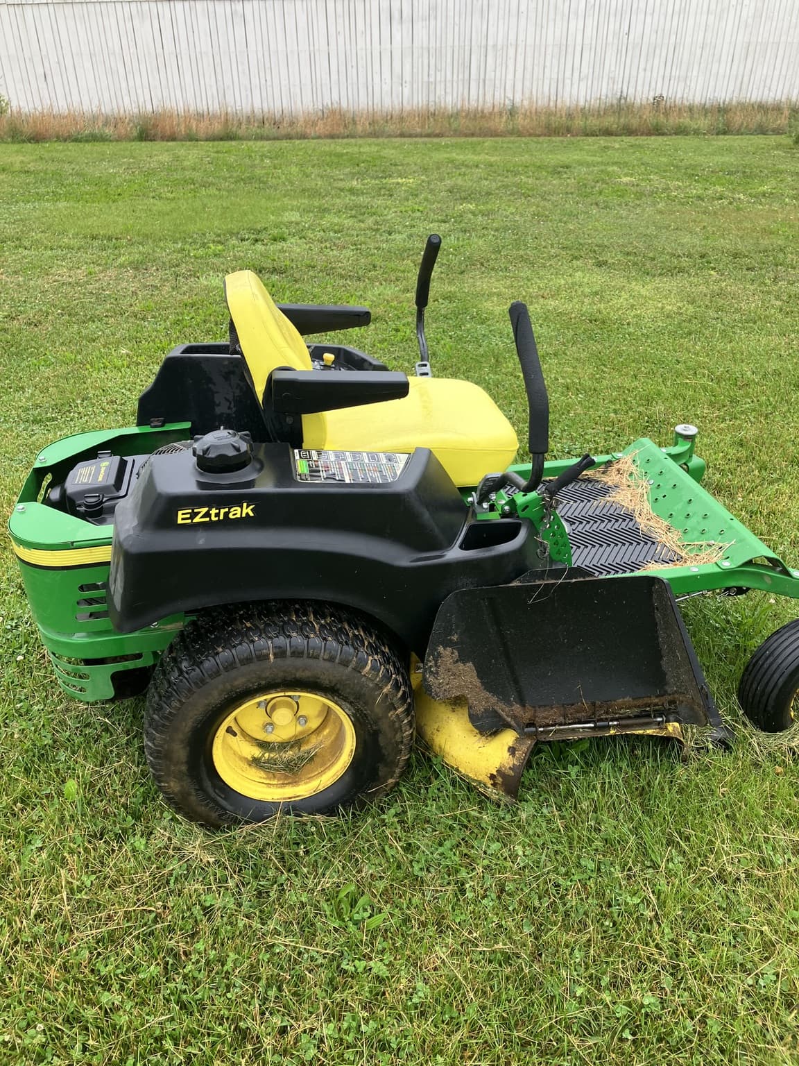2015 John Deere Z445 Image
