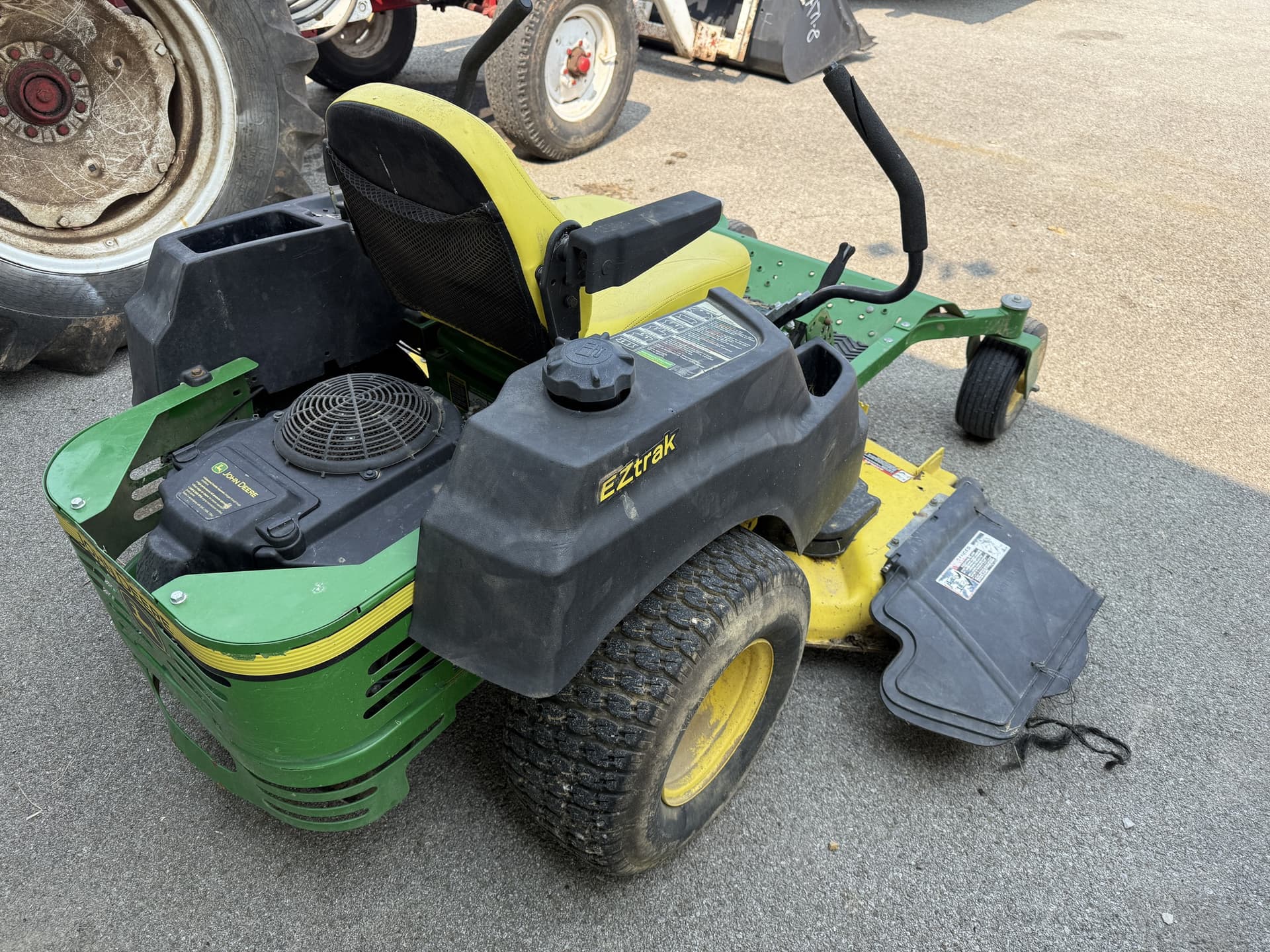 2015 John Deere Z445 Image