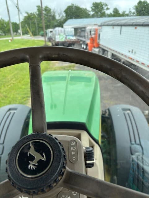 2012 John Deere 8285R Image