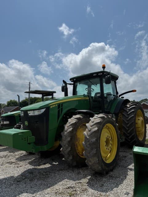 2012 John Deere 8285R Image