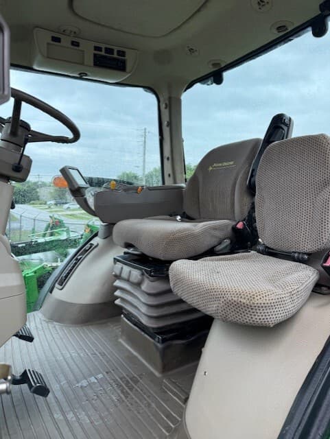 2012 John Deere 8285R Image