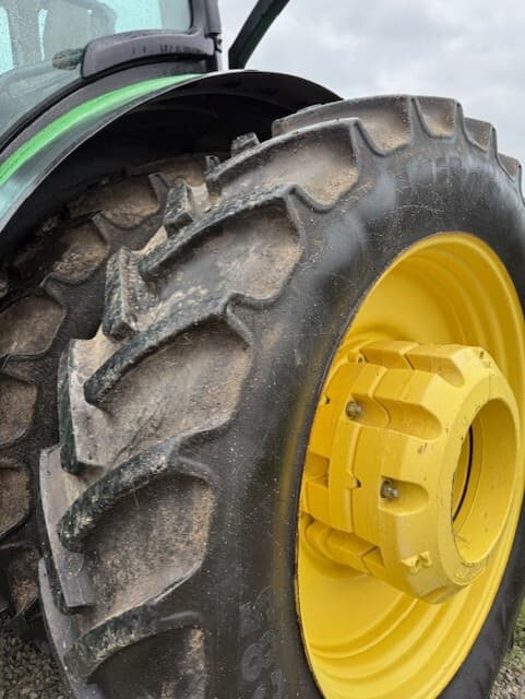 2012 John Deere 8285R Image
