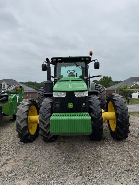2012 John Deere 8285R Image