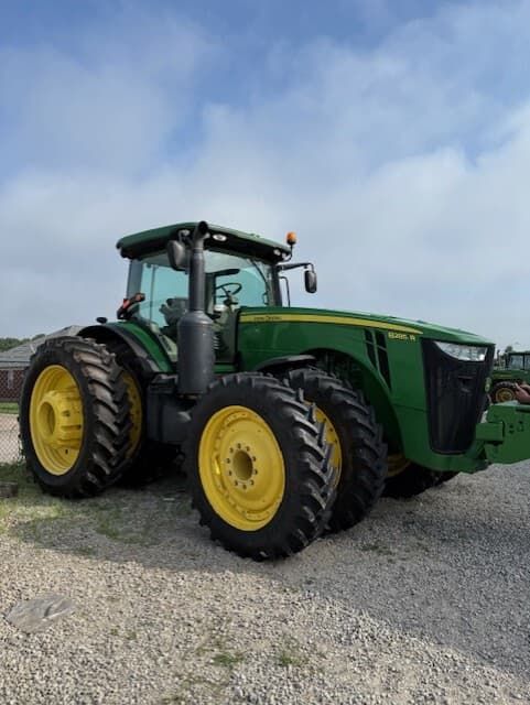 2012 John Deere 8285R Image