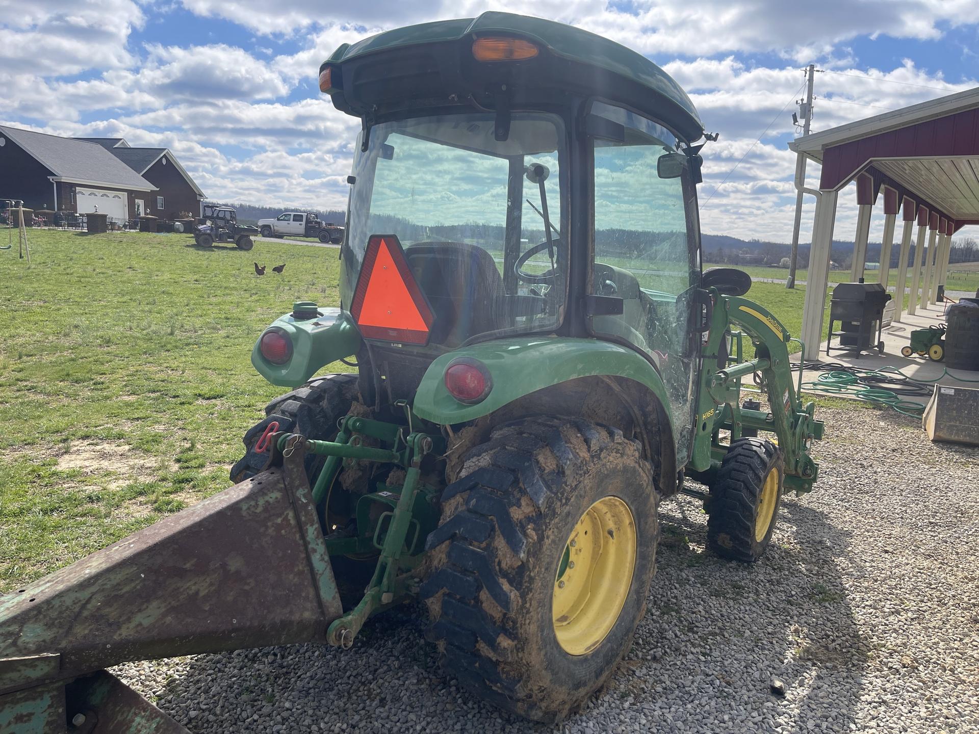 2014 John Deere 3039R