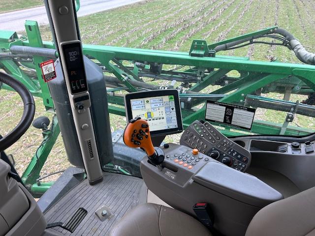 2015 John Deere R4030 Image