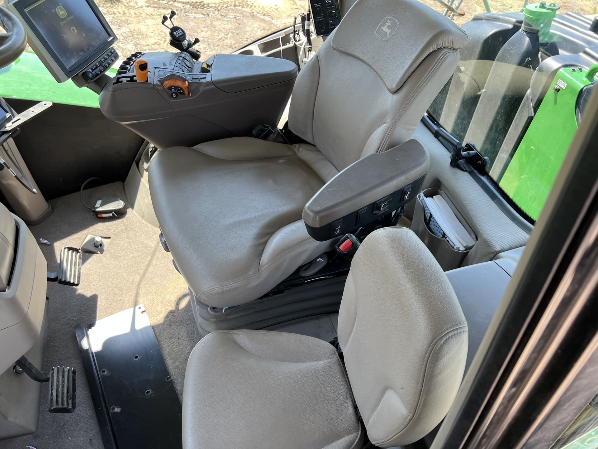 2021 John Deere 9420R Image