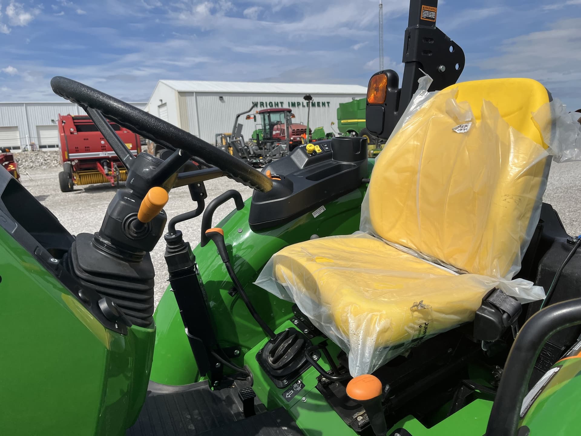 2024 John Deere 5075E