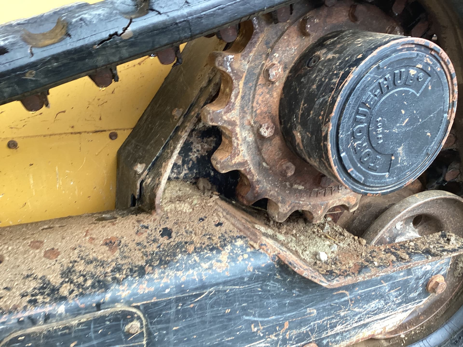 2013 John Deere 323E Image