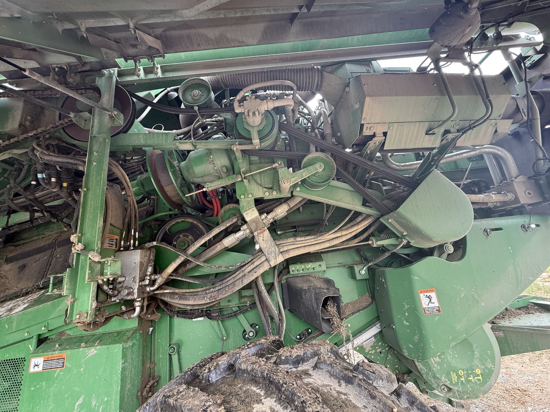 2013 John Deere S680 Image