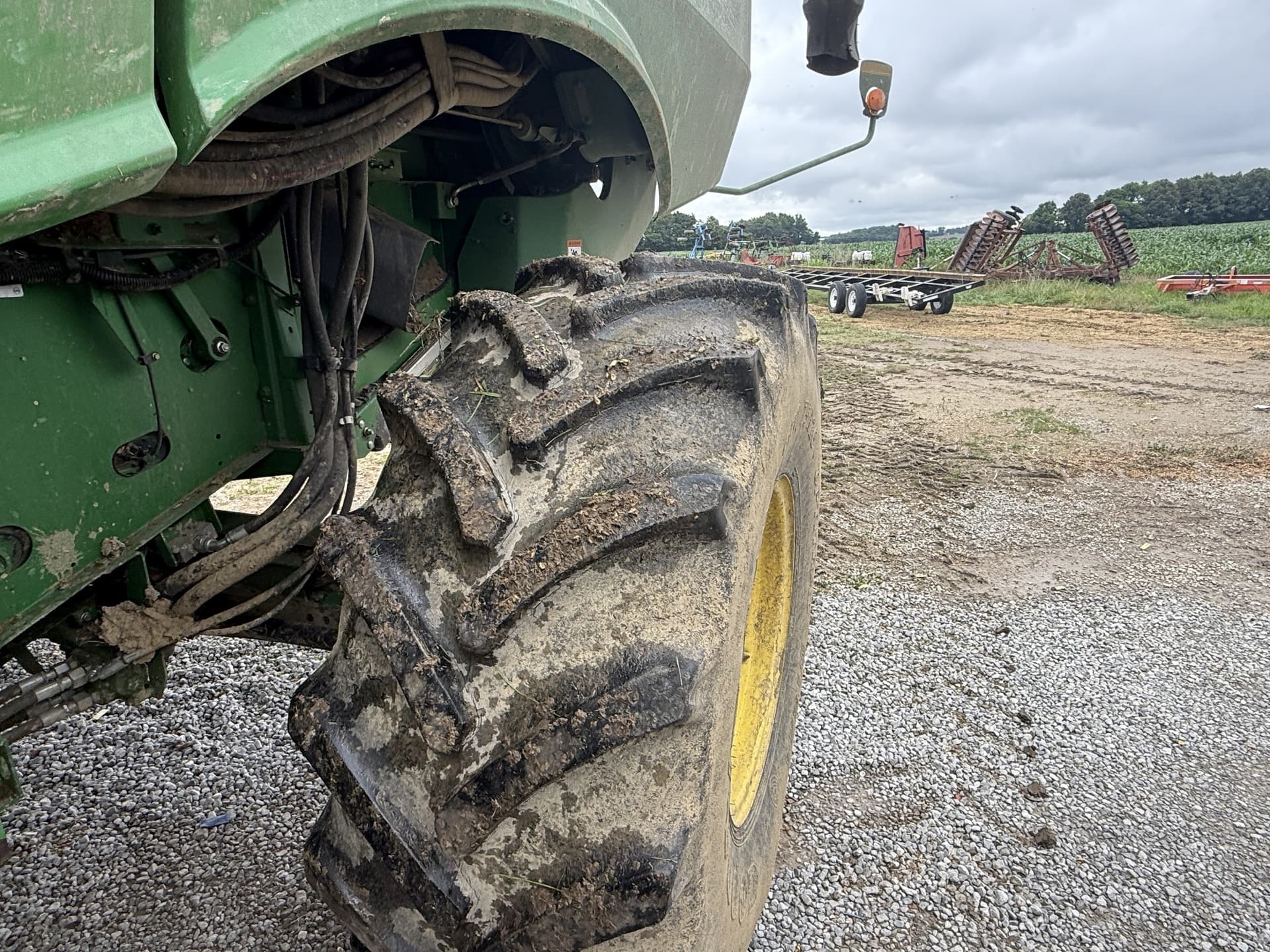 2013 John Deere S680 Image