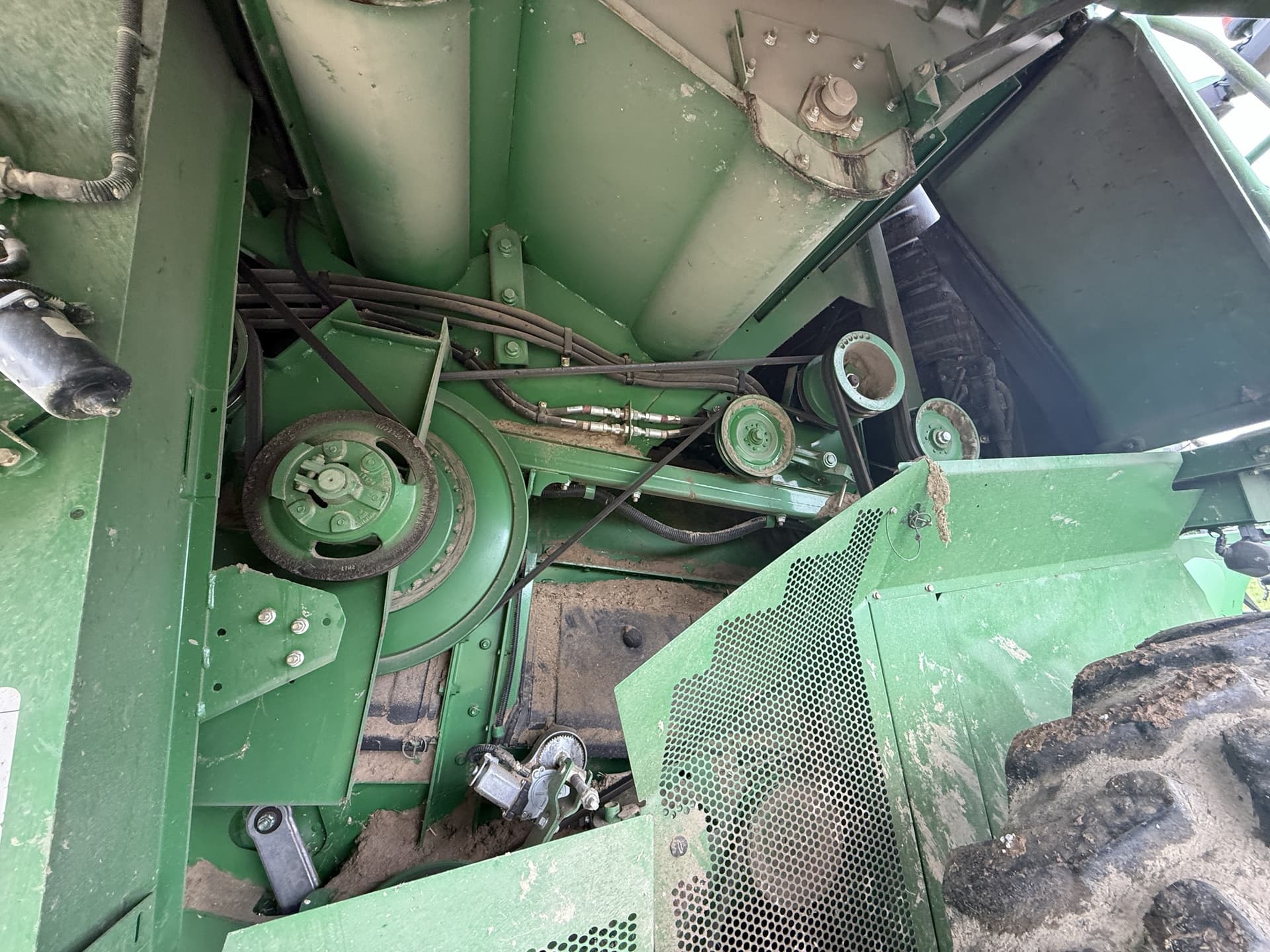2013 John Deere S680 Image