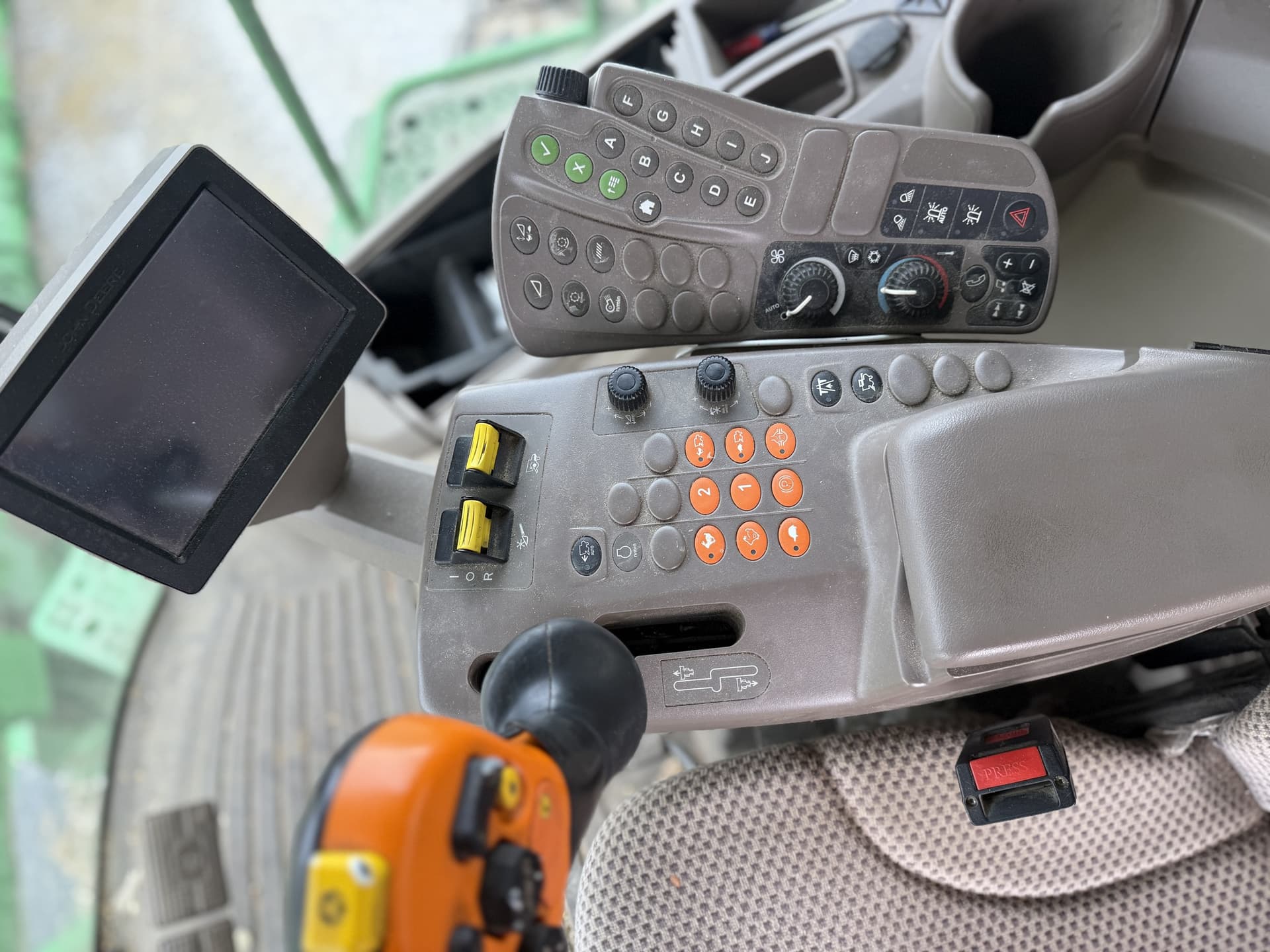 2013 John Deere S680 Image