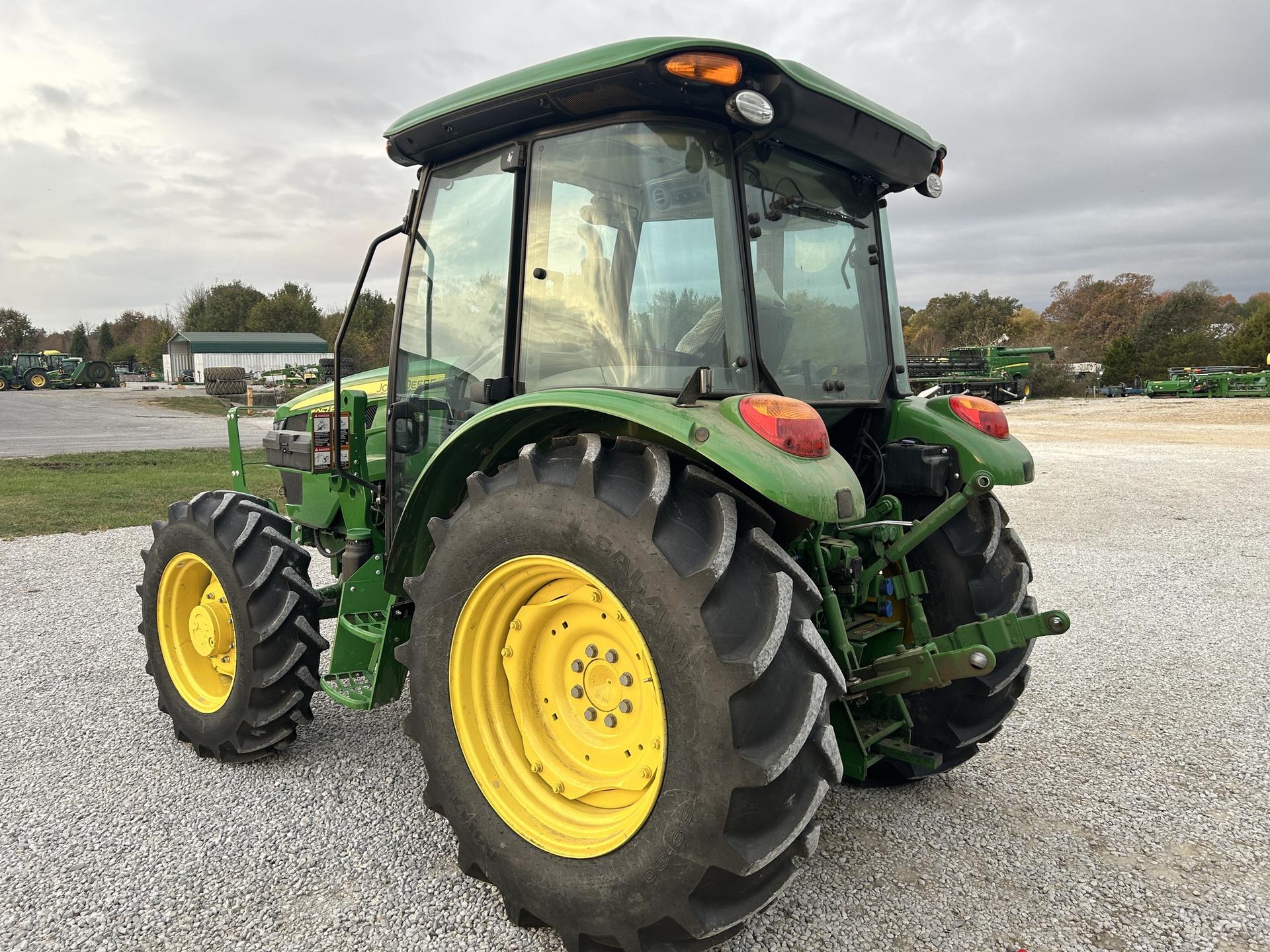 2023 John Deere 5067E Image