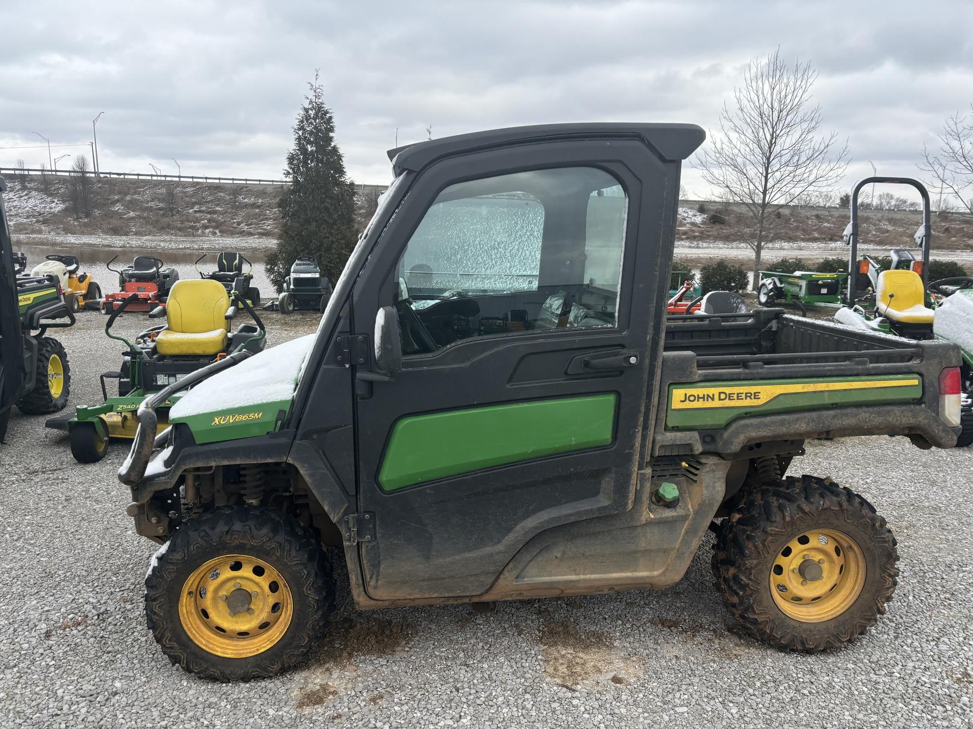 2023 John Deere XUV 865M Image