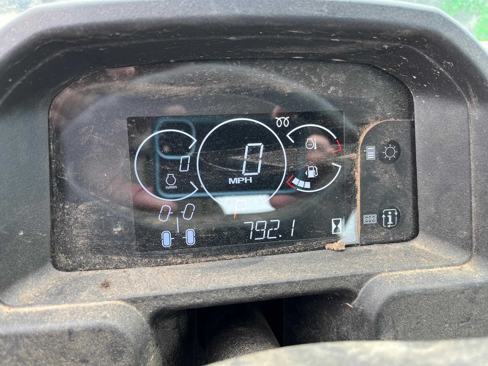 2023 John Deere XUV 865M Image