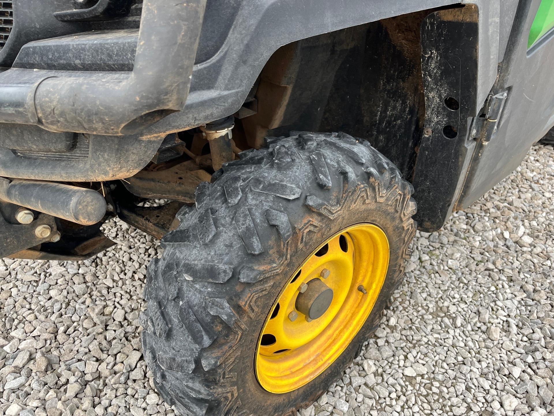 2023 John Deere XUV 865M Image