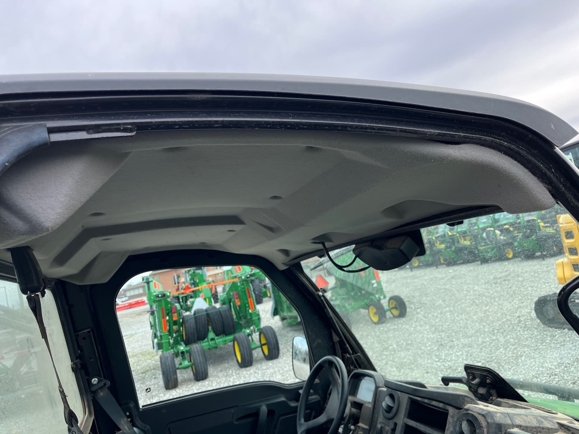 2023 John Deere XUV 865M Image