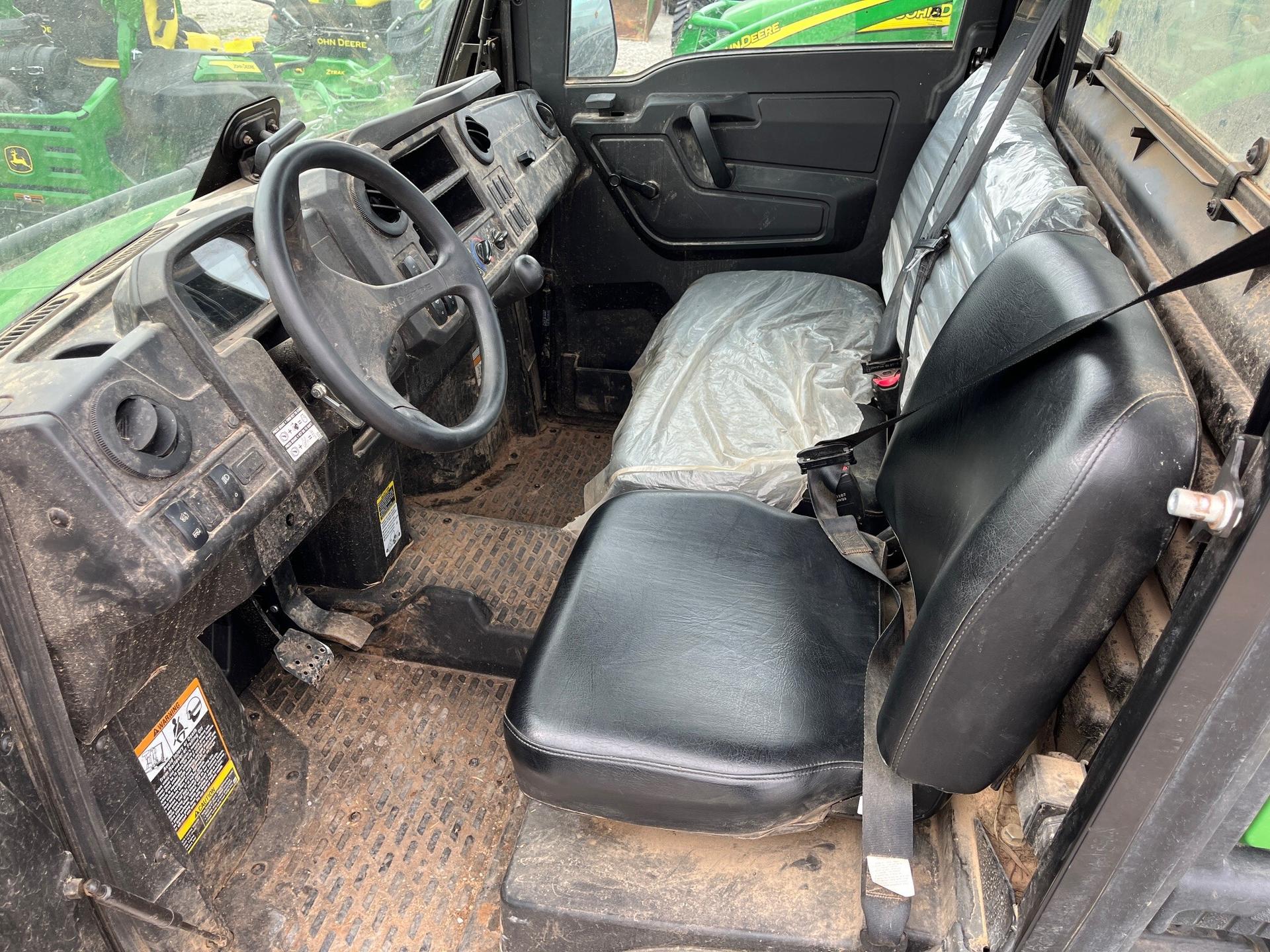 2023 John Deere XUV 865M Image
