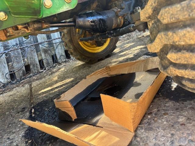 2004 John Deere 2210 Image