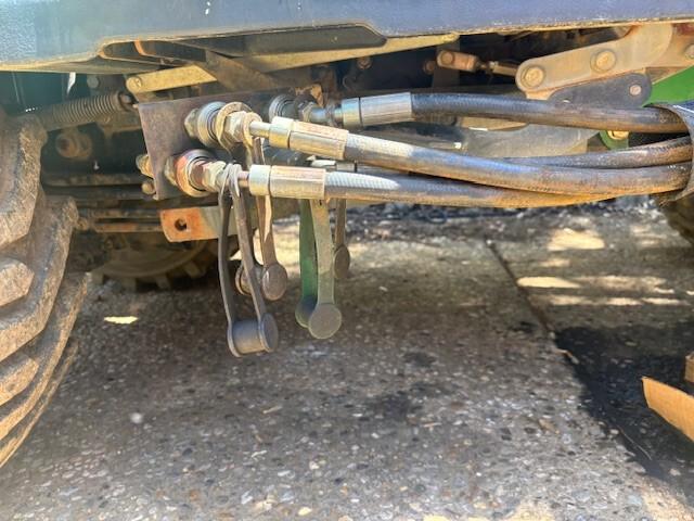 2004 John Deere 2210 Image