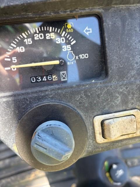 2004 John Deere 2210 Image