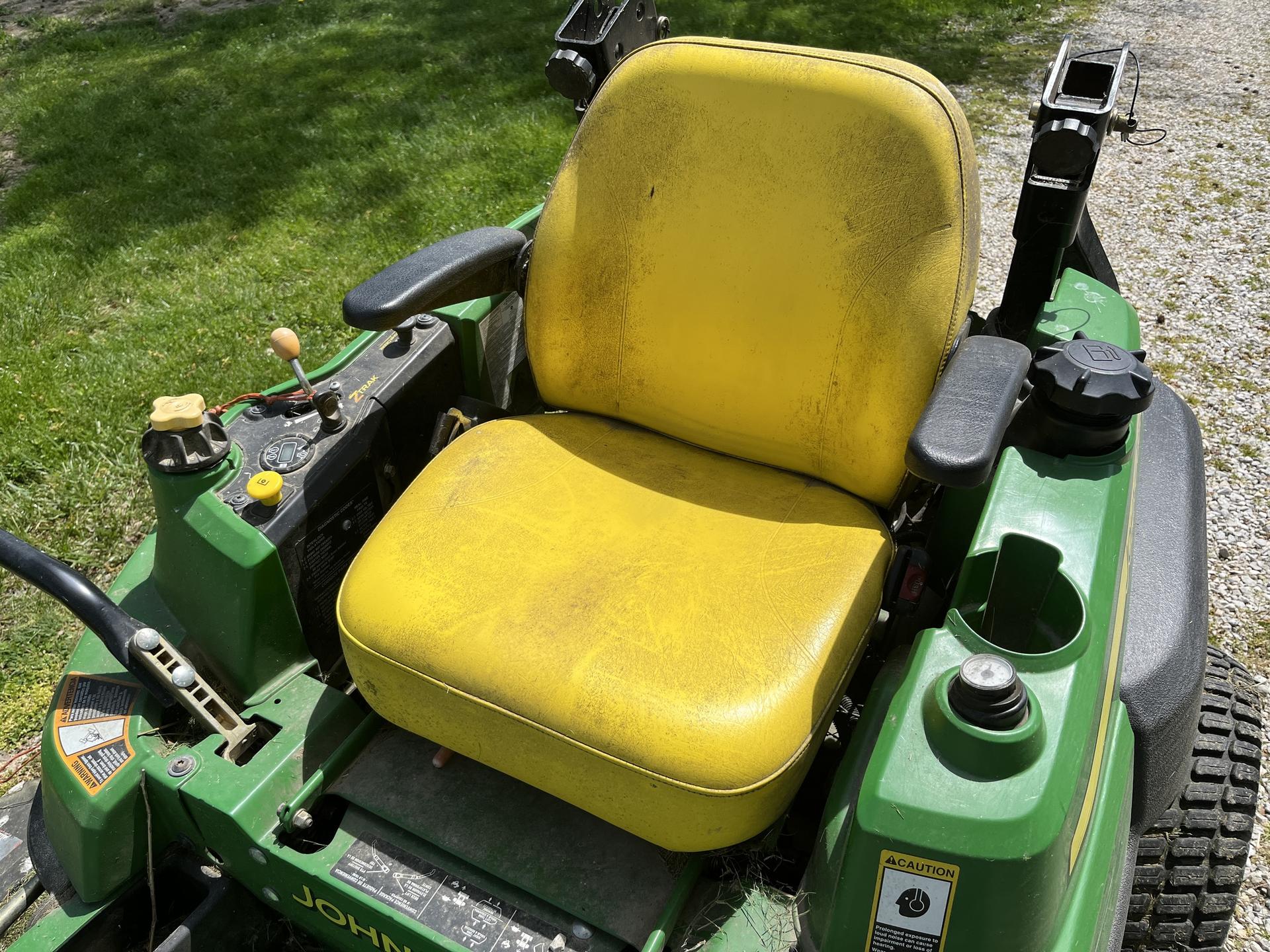 2012 John Deere Z910A Image