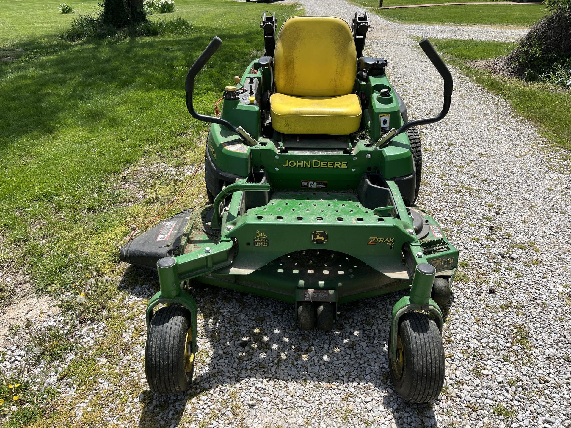 2012 John Deere Z910A Image