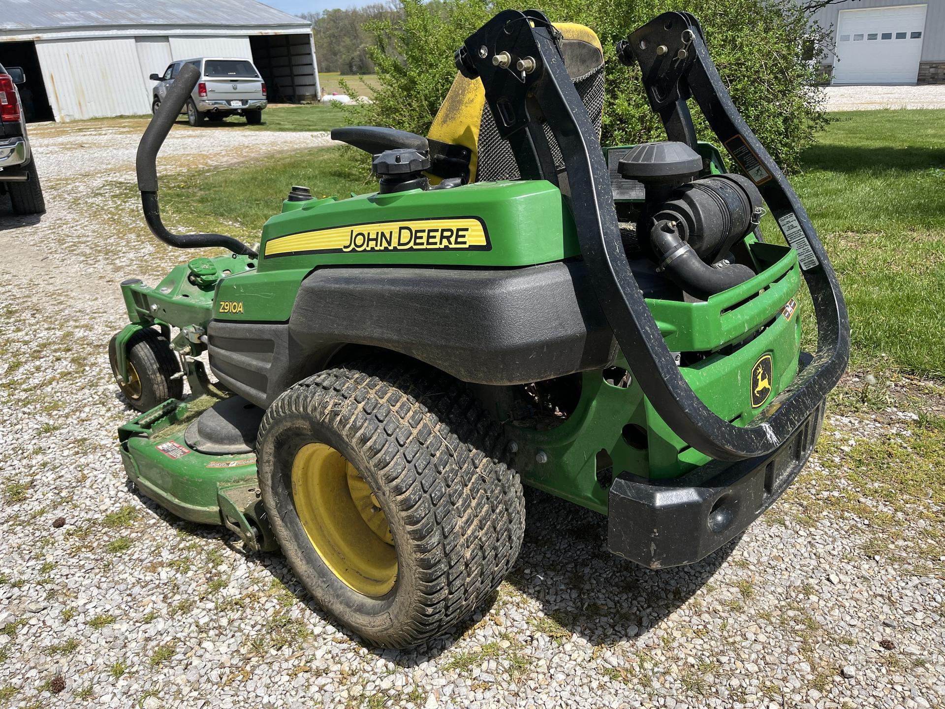 2012 John Deere Z910A Image