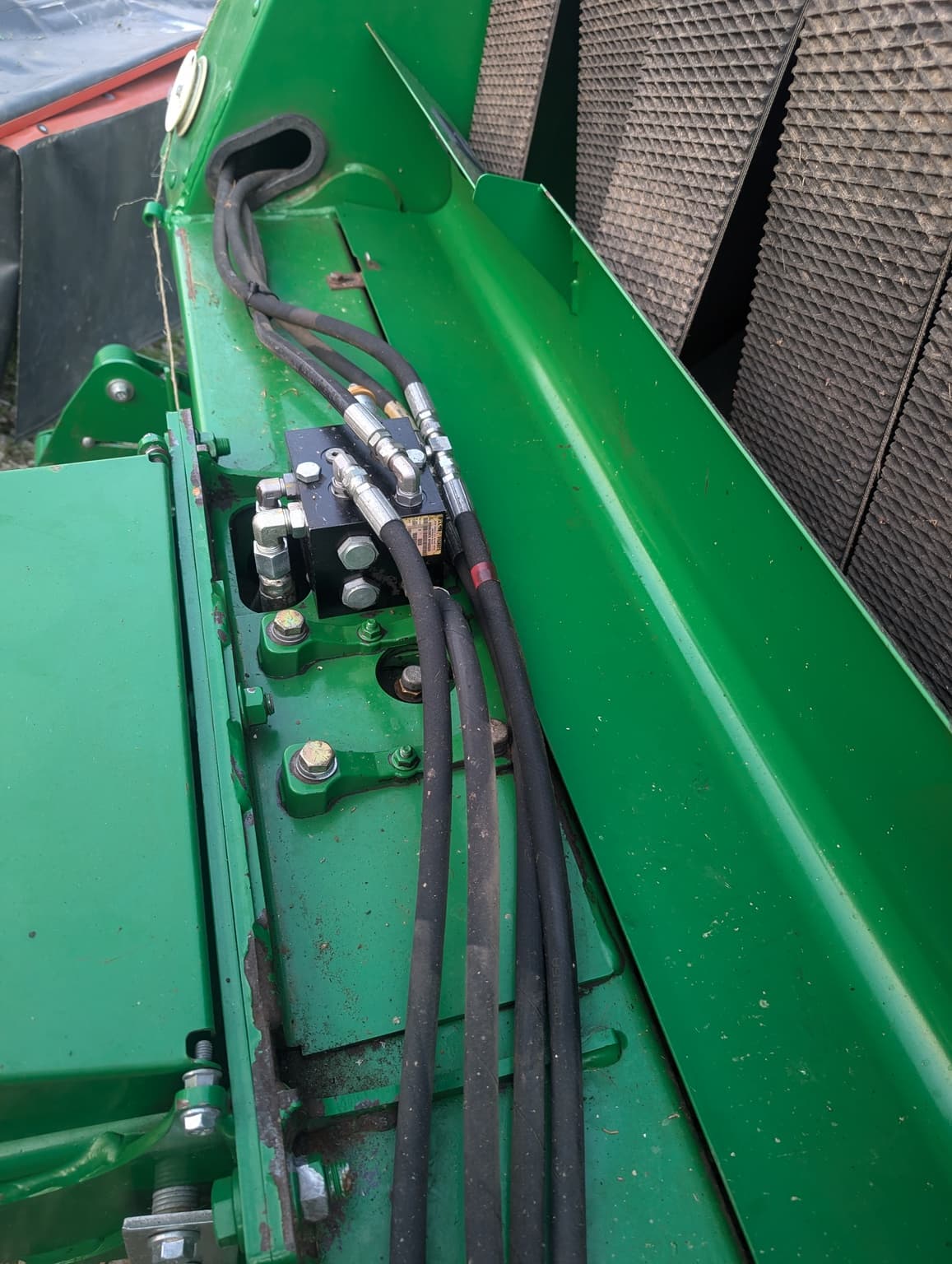 2016 John Deere 569 Std Image