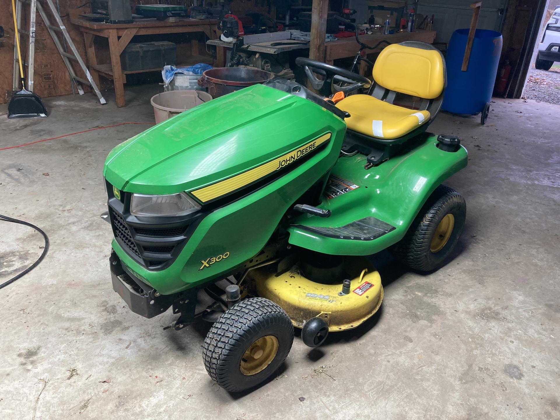 2014 John Deere X300 Image