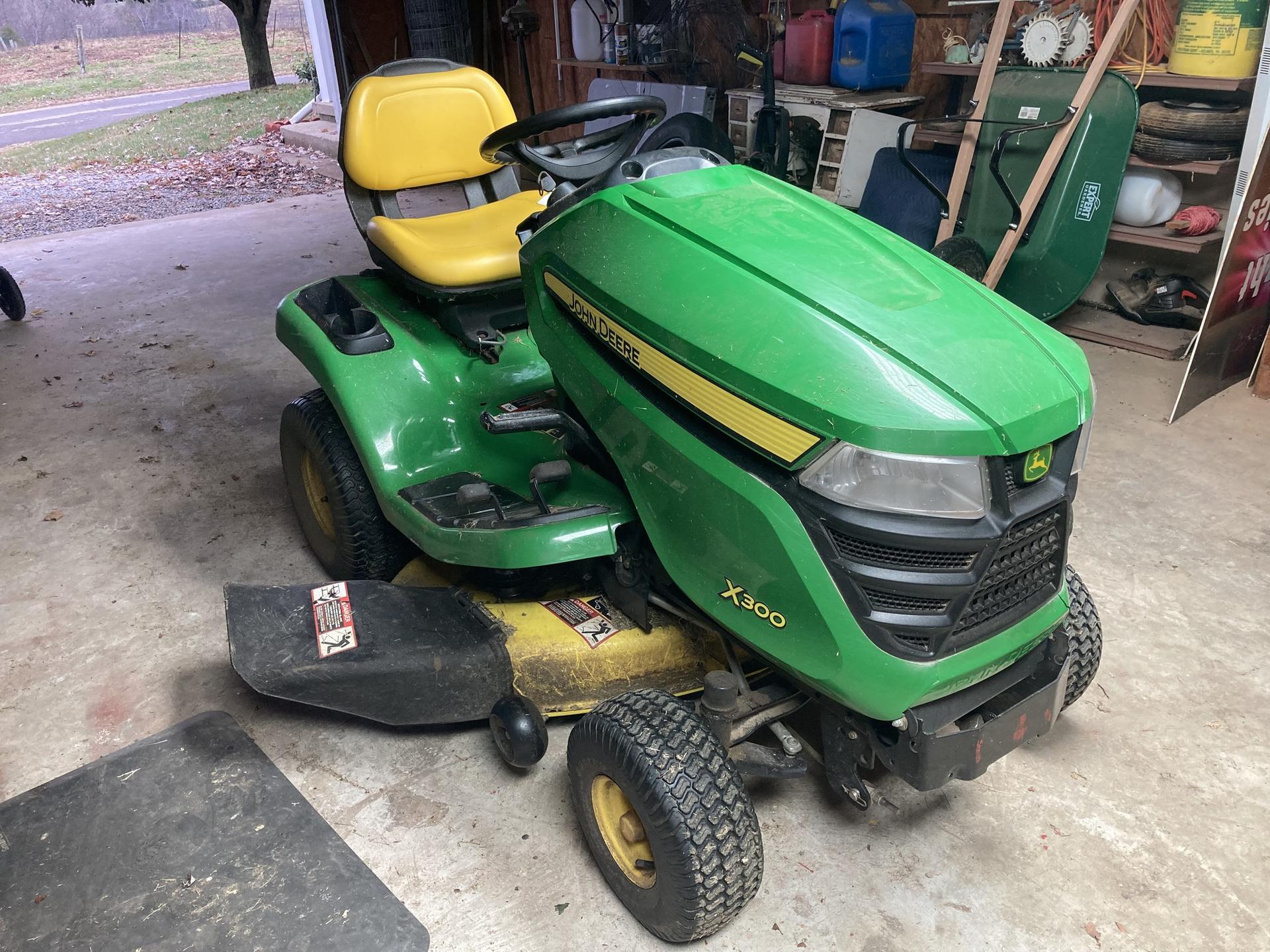 2014 John Deere X300 Image