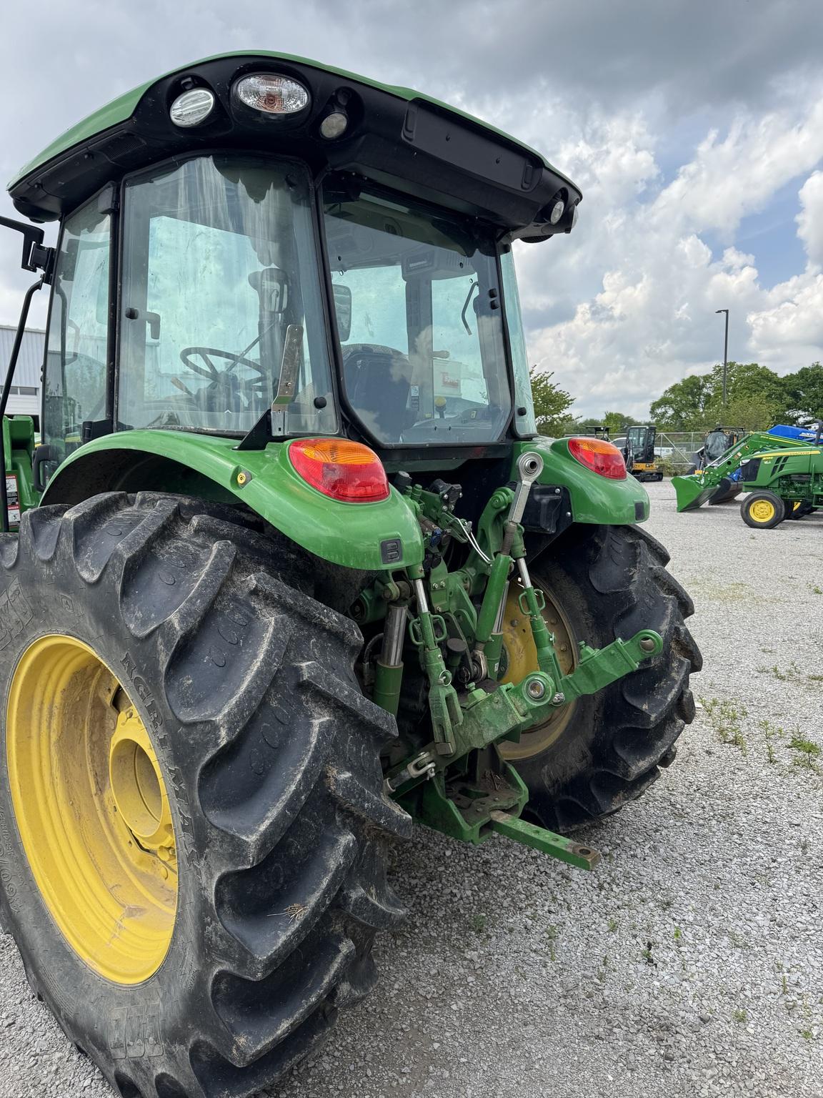 2023 John Deere 5120M Image