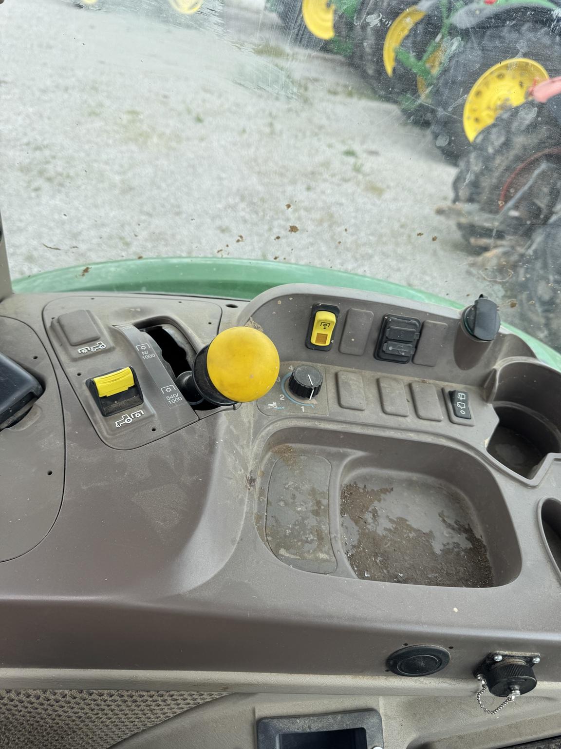 2023 John Deere 5120M Image