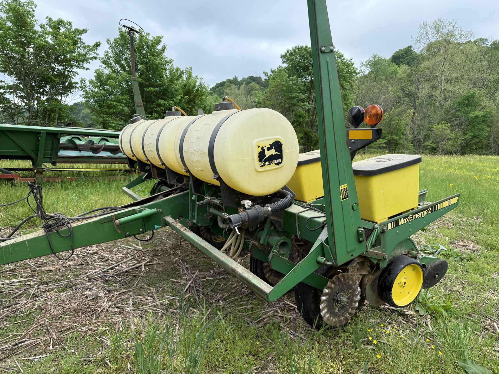 1994 John Deere 7200 Image
