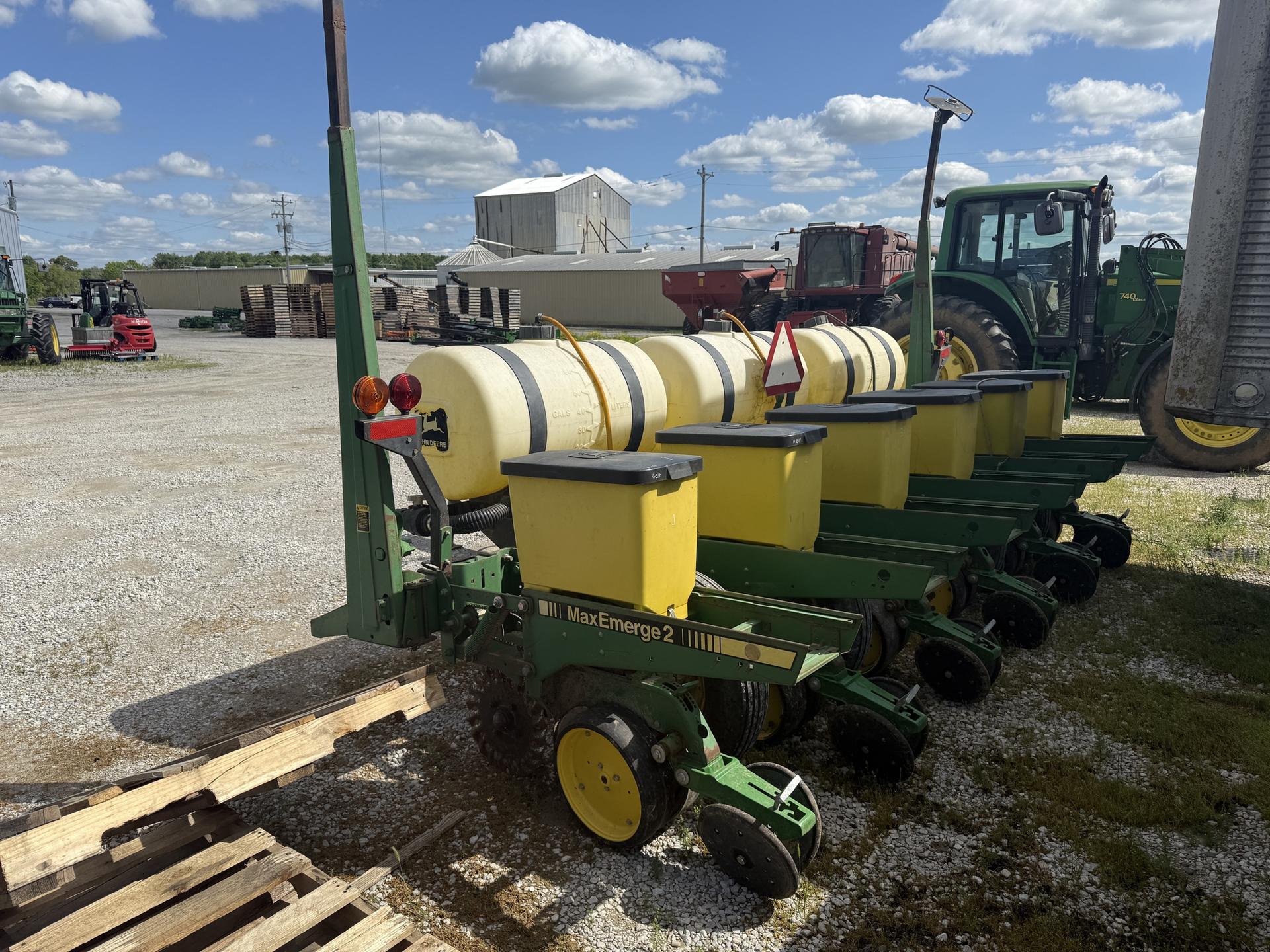 1994 John Deere 7200 Image