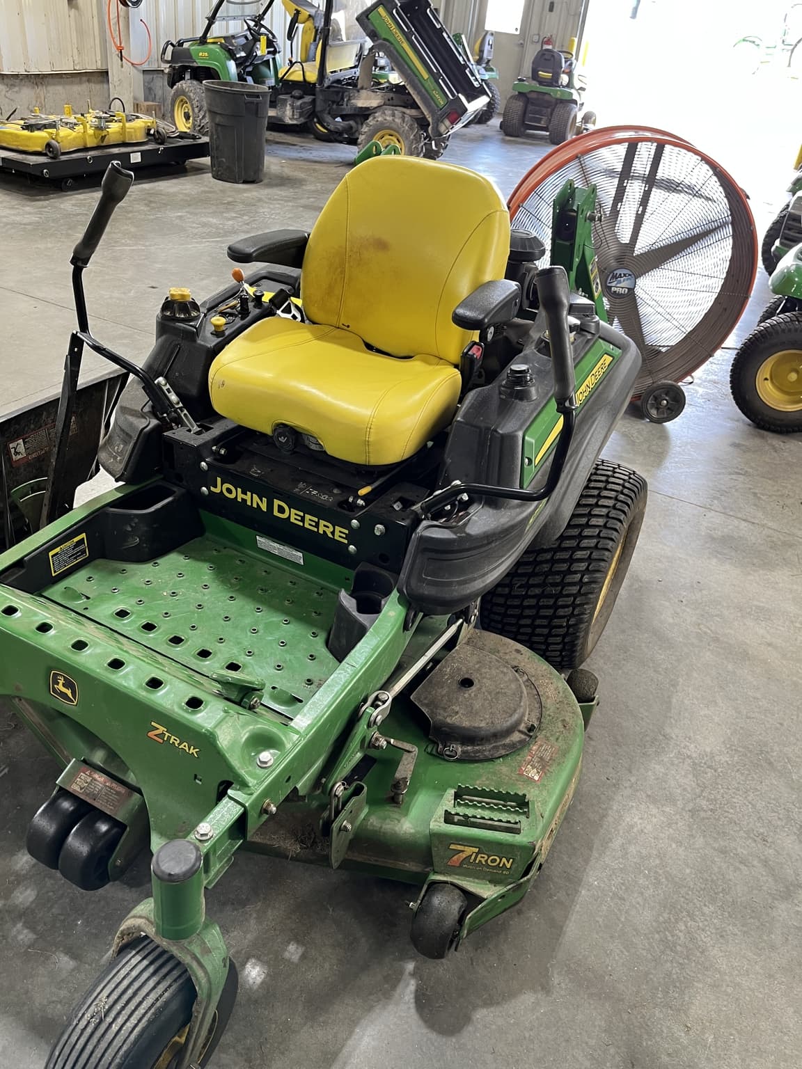 2014 John Deere Z950R Image