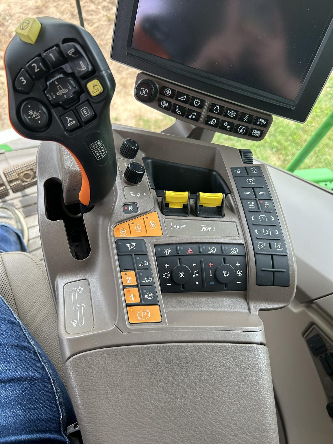 2018 John Deere S770