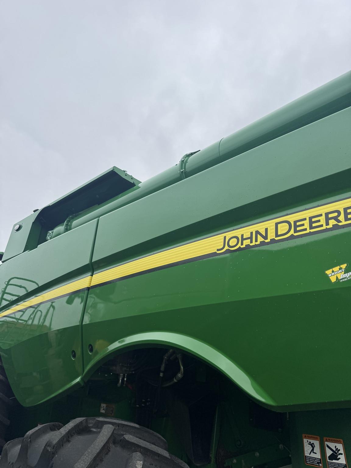 2023 John Deere S780