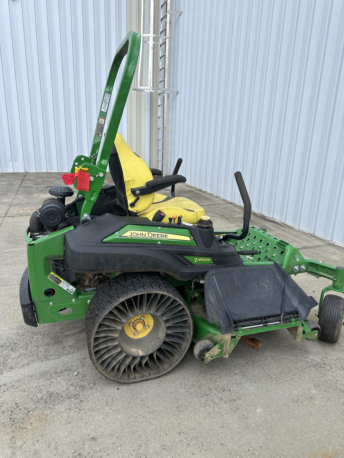 2021 John Deere Z950M Image