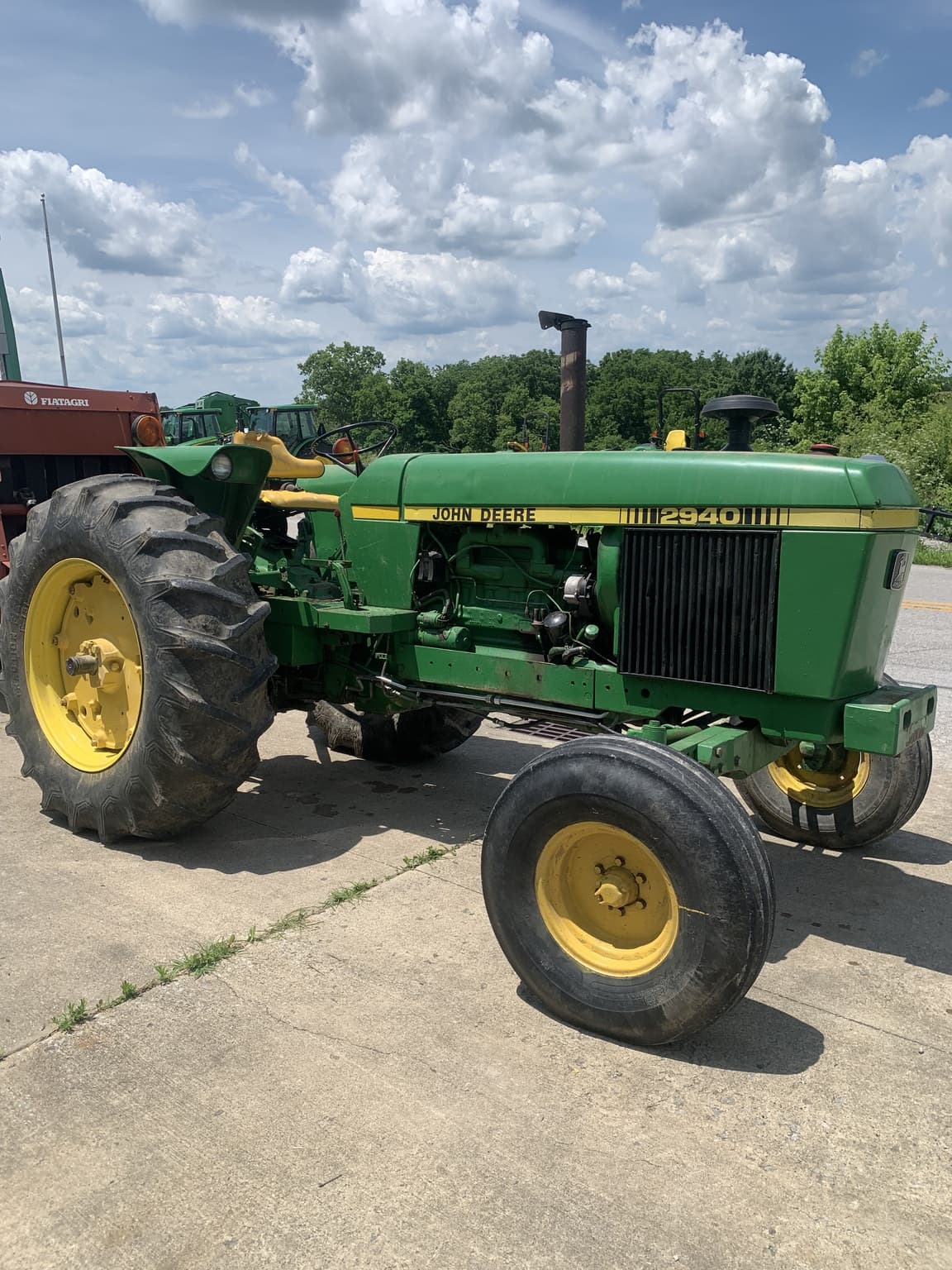 1981 John Deere 2940 Image
